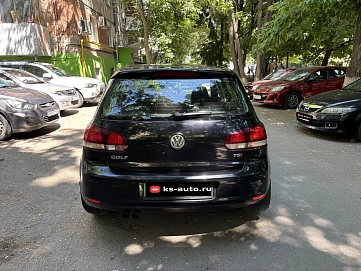 Volkswagen Golf, 2011г, передний привод, механика