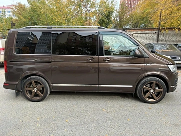 Volkswagen Multivan, 2019г, полный привод, механика