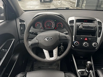Kia Ceed, 2010г., передний привод, механика