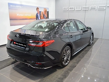 Toyota Camry, 2025г., передний привод, вариатор