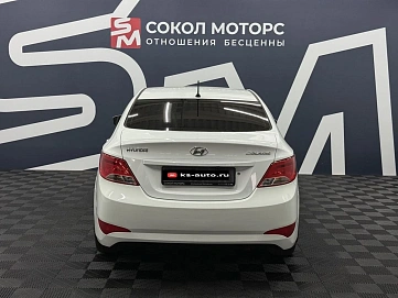 Hyundai Solaris, 2015г., передний привод, автомат