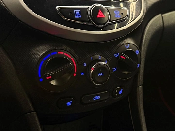 Hyundai Solaris, 2013г., передний привод, механика