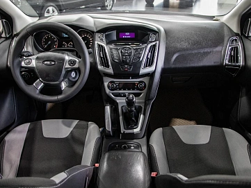 Ford Focus, 2012г., передний привод, механика
