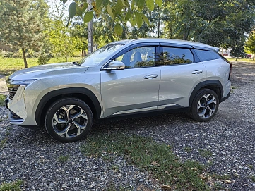 Geely Atlas, 2024г., передний привод, робот