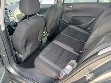 Peugeot 408, 2013г., передний привод, механика