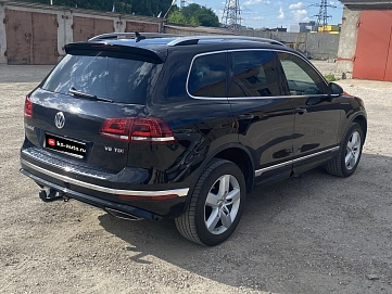 Volkswagen Touareg, 2016г, полный привод, автомат