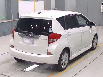 Subaru Trezia, 2012г., передний привод, вариатор