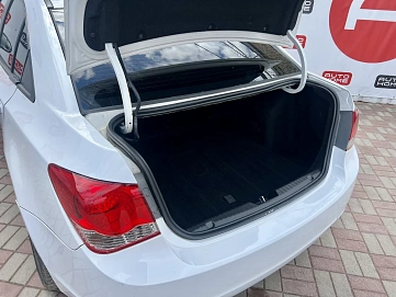 Chevrolet Cruze, 2010г., передний привод, механика