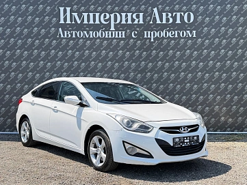 Hyundai i40, 2013г., передний привод, автомат