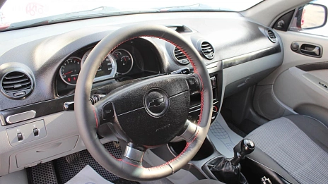 Chevrolet Lacetti, 2010г., передний привод, механика