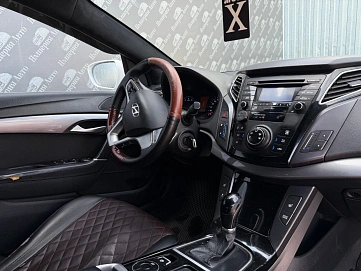 Hyundai i40, 2014г., передний привод, автомат