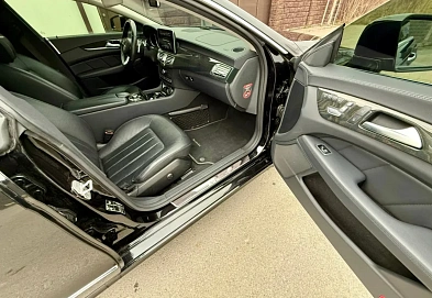 Mercedes-Benz CLS, 2015г., полный привод, автомат
