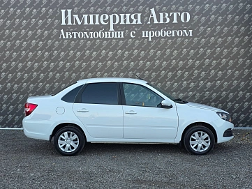 Lada (ВАЗ) Granta, 2023г., передний привод, механика