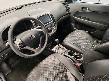 Hyundai i30, 2011г., передний привод, автомат