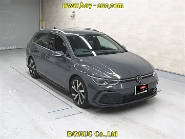 Volkswagen Golf, 2022г, передний привод, робот