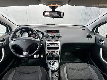 Peugeot 408, 2014г., передний привод, автомат