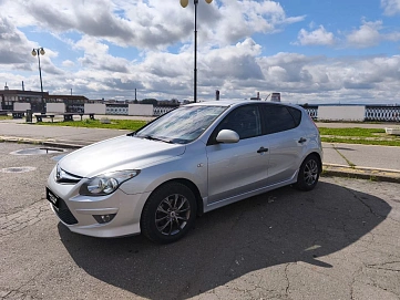 Hyundai i30, 2010г., передний привод, автомат
