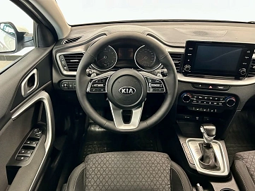 Kia Ceed, 2020г., передний привод, автомат