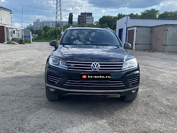 Volkswagen Touareg, 2016г, полный привод, автомат