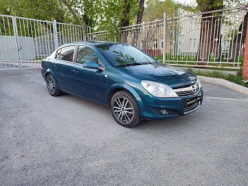 Opel Astra, 2008г., передний привод, механика
