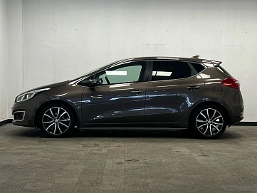 Kia Ceed, 2018г., передний привод, автомат