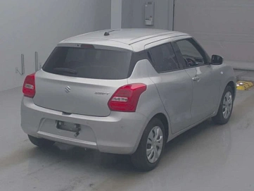 Suzuki Swift, 2023г, передний привод, механика