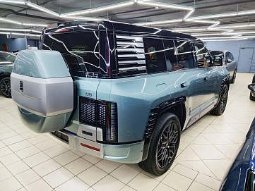 BYD Yangwang U8, 2023г., полный привод, автомат