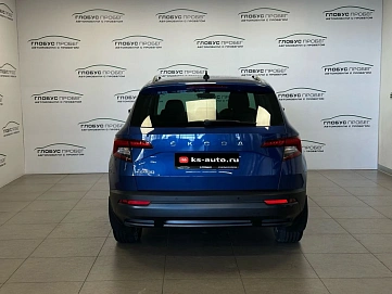 Skoda Karoq, 2020г., передний привод, автомат