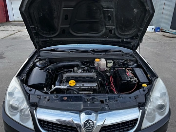Opel Vectra, 2005г., передний привод, механика