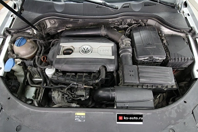 Volkswagen Passat, 2013г., передний привод, робот