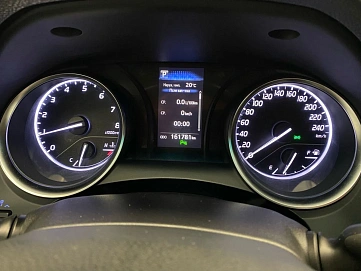 Toyota Camry, 2018г., передний привод, автомат