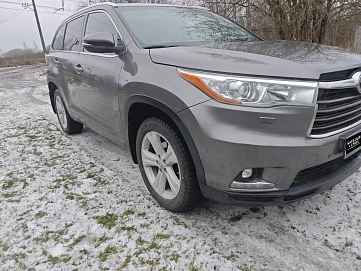 Toyota Highlander, 2014г, полный привод, автомат