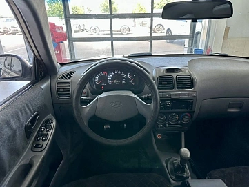 Hyundai Accent, 2004г., передний привод, механика