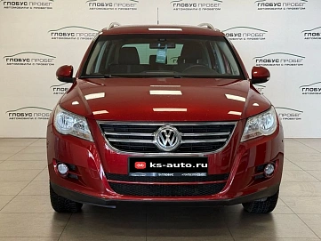 Volkswagen Tiguan, 2011г., полный привод, автомат