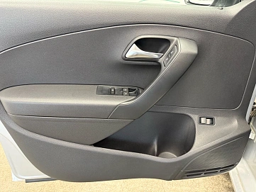 Volkswagen Polo, 2011г., передний привод, механика