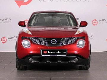 Nissan Juke, 2012г., передний привод, вариатор