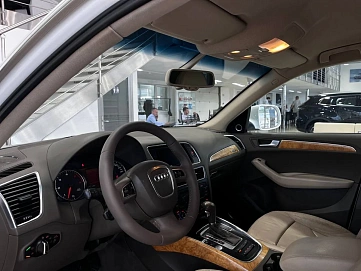 Audi Q5, 2009г., полный привод, робот