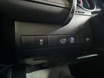 Toyota Camry, 2019г., передний привод, автомат