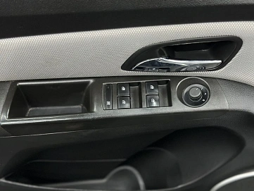 Chevrolet Cruze, 2014г., передний привод, механика