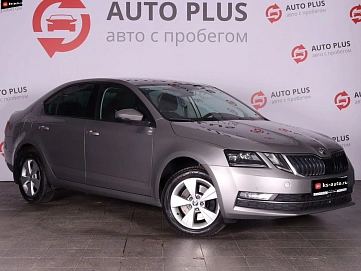 Skoda Octavia, 2019г., передний привод, робот