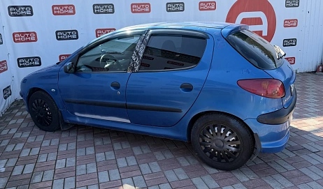 Peugeot 206, 2008г., передний привод, автомат