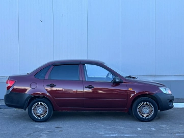 Lada (ВАЗ) Granta, 2012г., передний привод, механика