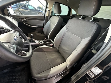 Ford Focus, 2011г., передний привод, механика