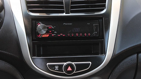 Hyundai Solaris, 2014г., передний привод, механика