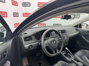 Volkswagen Jetta, 2015г., передний привод, робот