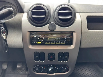 Renault Logan, 2012г., передний привод, механика