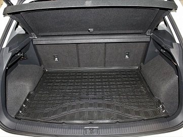 Volkswagen Tiguan, 2019г., полный привод, автомат