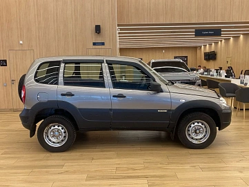 Chevrolet Niva, 2016г., полный привод, механика
