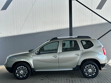 Renault Duster, 2013г., полный привод, механика