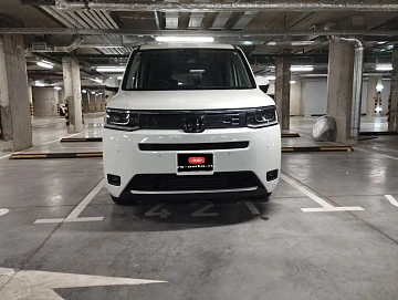 Honda Stepwgn, 2022г, полный привод, вариатор